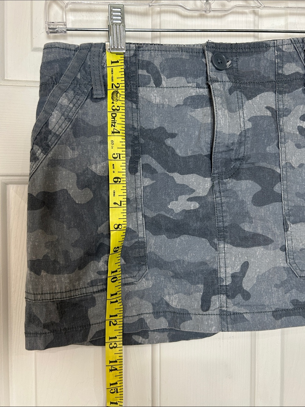 Wild Fable Gray Camo Denim Mini Skirt Size Small Elastic Back Casual Utility - Picture 6 of 7